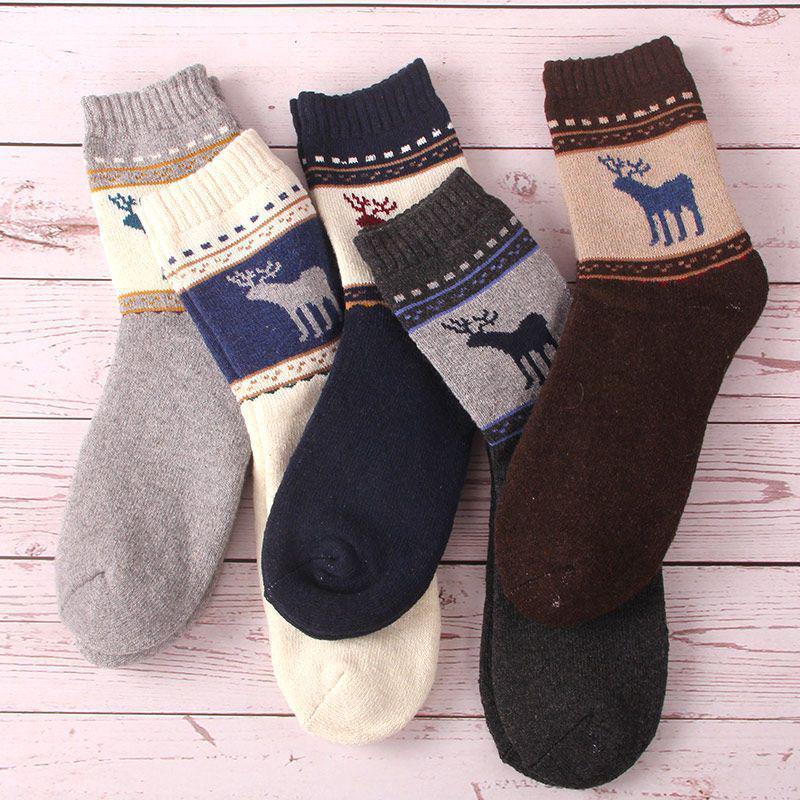 Men's Retro Christmas Warm Wool Socks: Thickened Mid-Calf, Ethnic Style with Little Deer Design for Autumn and Winter.