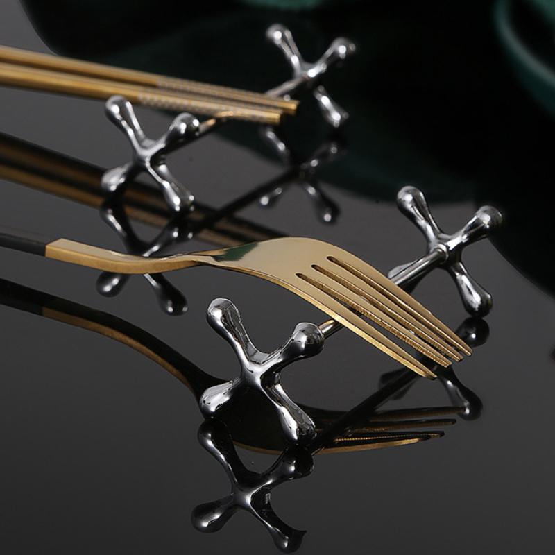 Chopstick Rest Chopstick Holder Stainless Steel Dual-Use Knife Fork Spoon Holder Metal Table Decoration Plum Blossom Tableware