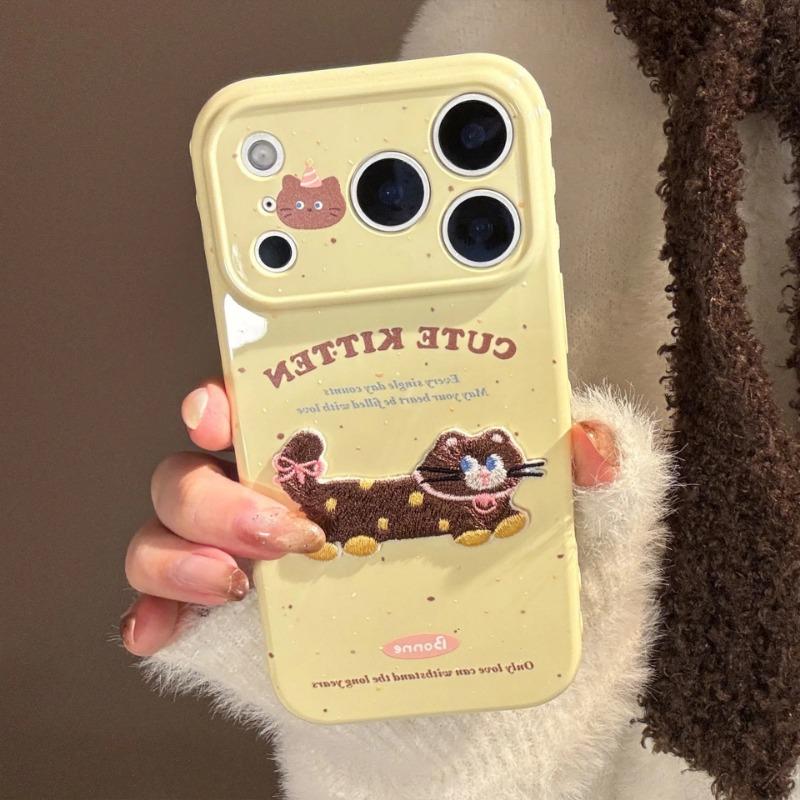 

Winter Embroidery Plush Puppy Cat Dachshund Art Phone Case For iPhone 17 16 15 14 13 12 Pro Max Case Cute Luxury Cartoon Cover for iPhone17 Pro Max жовтий