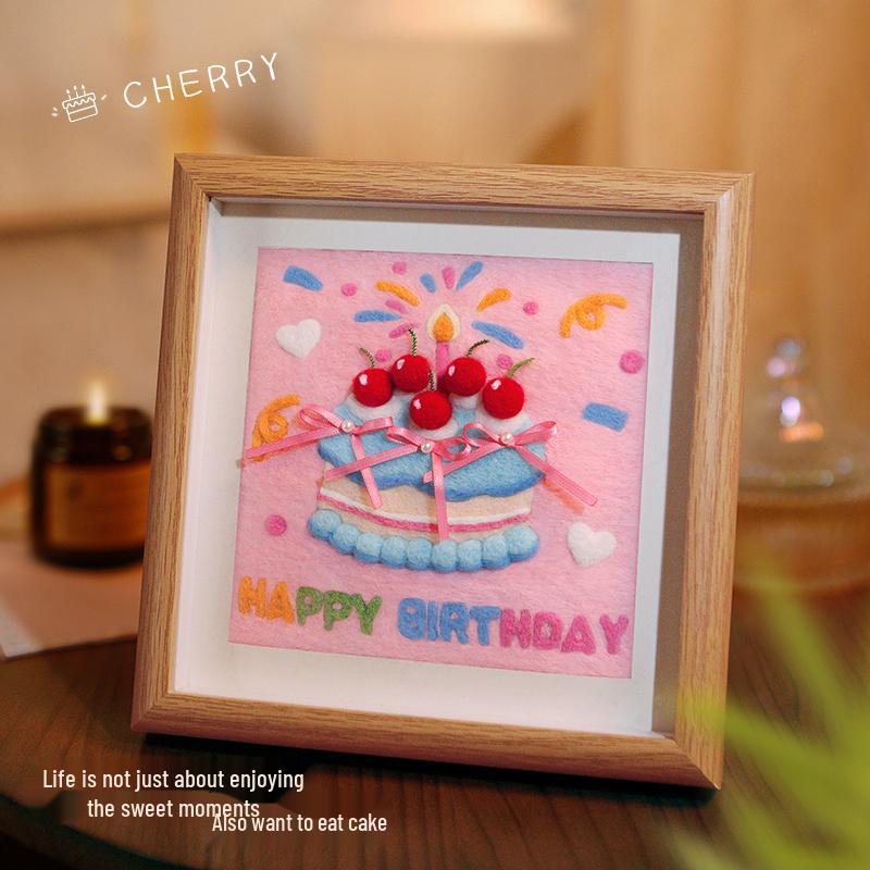 Yün Keçe DIY Kiti: Yaratıcı Hediyeler İçin El Yapımı Süsler ve Kolyeler