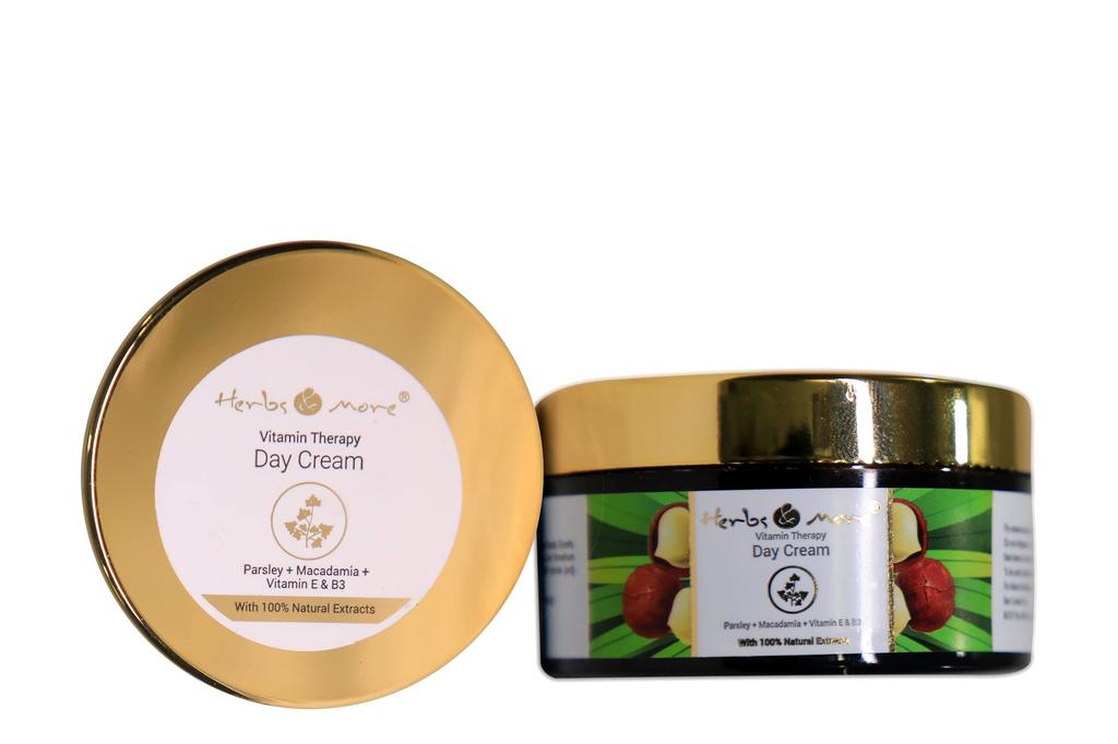 Netsurf Herbs and more Vitamin therapy day cream. Parsley + macadamia + jojo baa + vitamin E & B3 with 100% natural extracts. Creates soft and hea