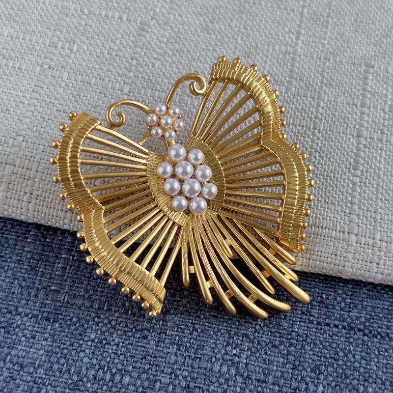 

Ретро Золотая Брошь-бабочка с матовым покрытием и неправильным жемчугом для женщин золотой