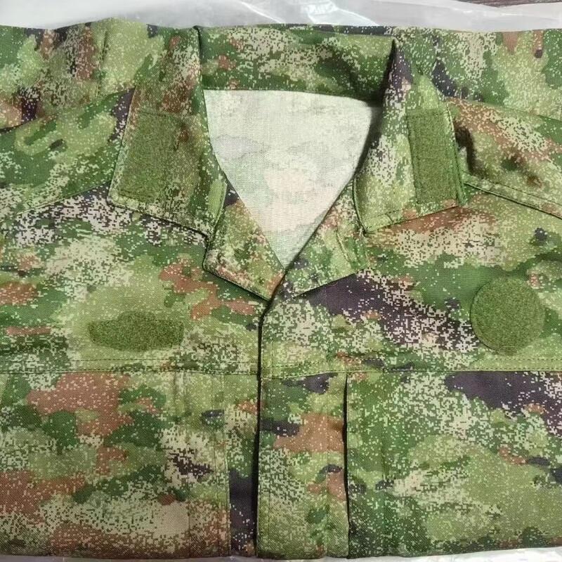 

Lvdun All-Season Camouflage Training Uniform Set 175/100