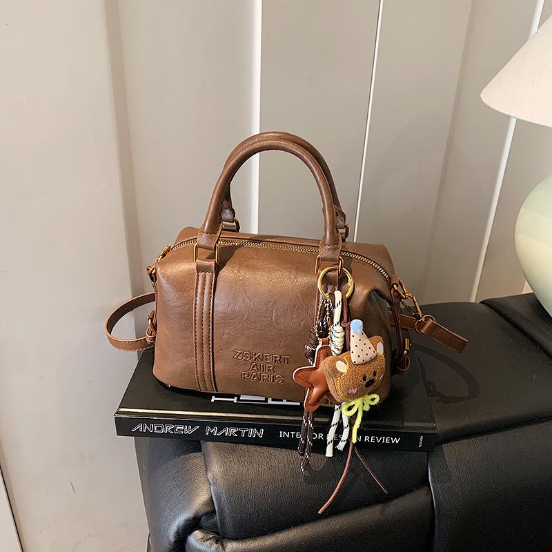 Premium retro Maillard brown small bag women's 2025 new fashion versatile messenger bag portable pillow bag