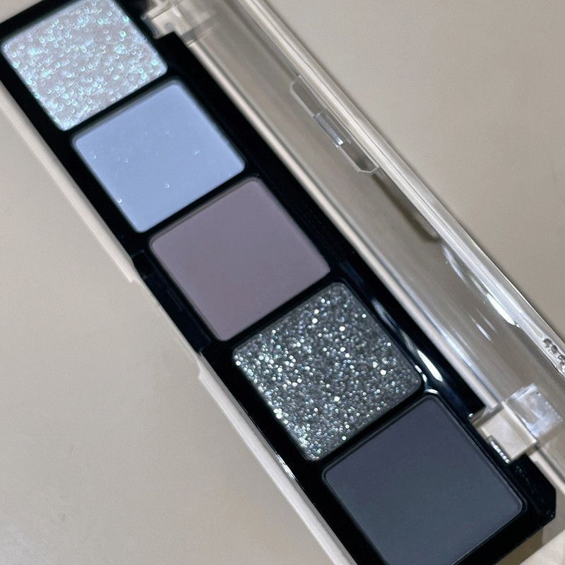Gothic Style Black and Red Five-color Eyeshadow Palette Pearl Burst Flash Cool Dark System Cos Smoky Gray and Blue Eyeshadow Palette
