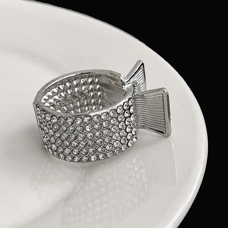 

Fashion Rhinestone Metal Hair Clip Women Girls Mini High Ponytail Holder Crystal Hair Claws Elegant Party Headdress Accessories