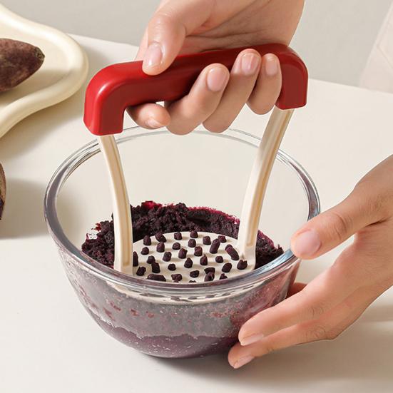 Potato Masher with Ergonomic Handle Manual Potato Press Honeycomb Round Hole Mashed Potato Presser Multi-Functional Kitchen Tool