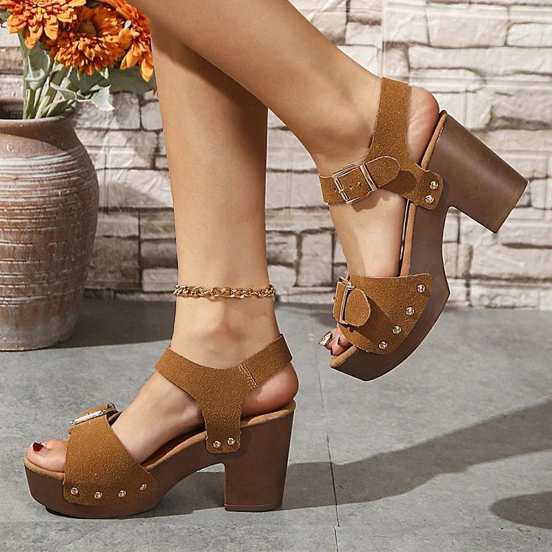 Fashion Trend Square Metal Buckle Thick High Heel Sandals Women's Summer New Platform Fashion Sandels Rivet Decor Plus Size 43 Sandalias