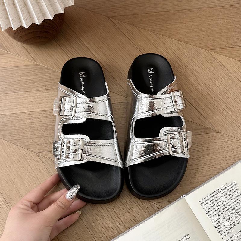 Thick-soled Cool Slippers for Women's Outer Wear 2025 Summer New Retro Heightening Shoes Soft-soled Non-slip Versatile Beach Shoes