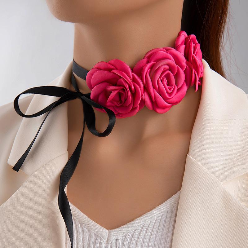 Collana di perle, collana in pizzo a farfalla bianca, catena per clavicola con fiore geometrico in tessuto