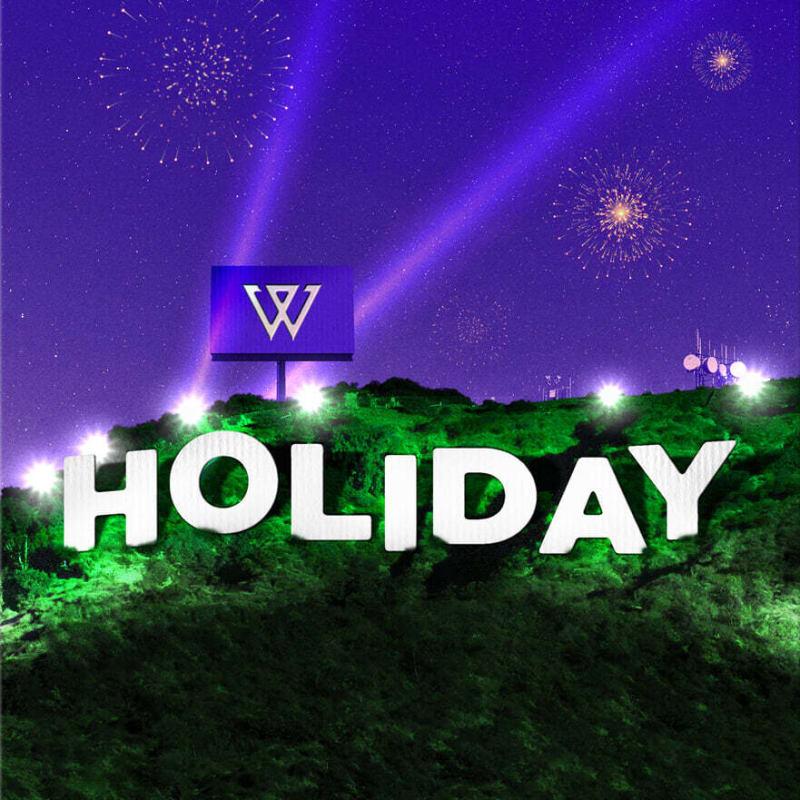 

Winner - 4th Mini Album: HOLIDAY [PHOTOBOOK NIGHT ver.]