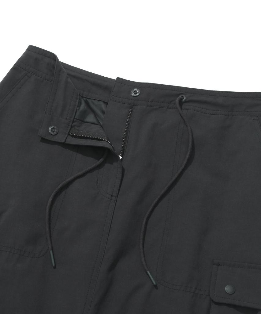 Covernat Woman Parachute Cargo Skirt Black