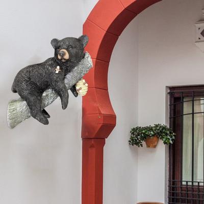 Yousheng Bear Statue Hand-Painted Tree Wrap Sculpture Easy Installation Whimsical Outdoor Resin Bear Sculpture