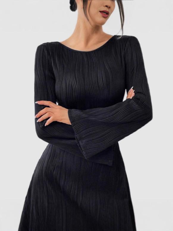 In Stock 2025: Backless Tie-Up Long-Sleeve Textured Dress L чёрный