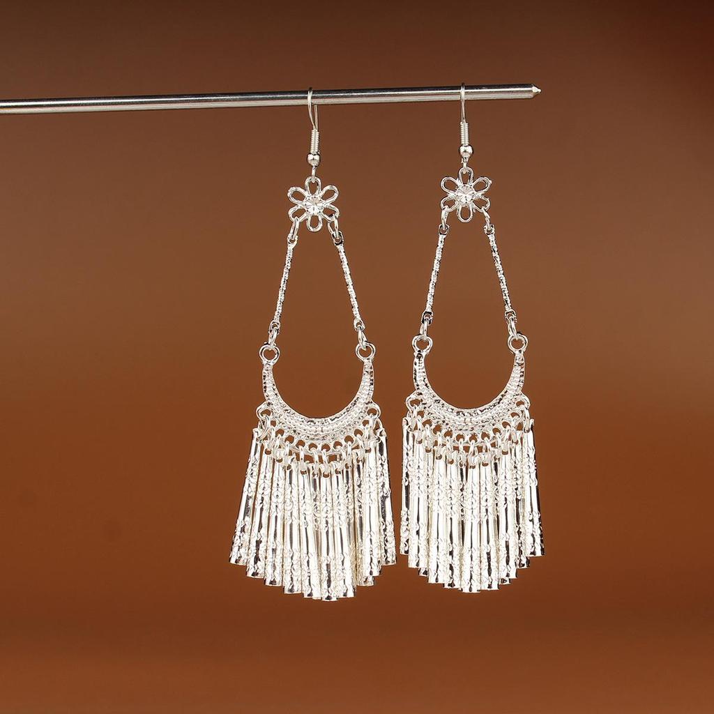 Retro Miao Silver Tassel Earrings: Ethnic Yunnan Long Dangle Women's Jewelry