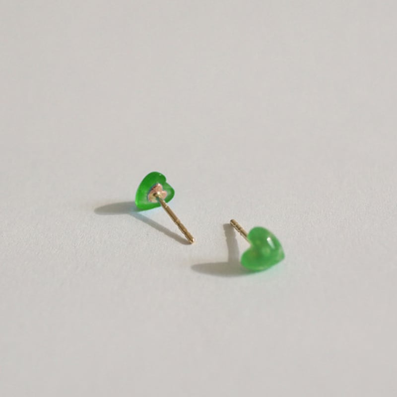 Modernlike 14k Gold Green Quartz Crystal Heart Earrings