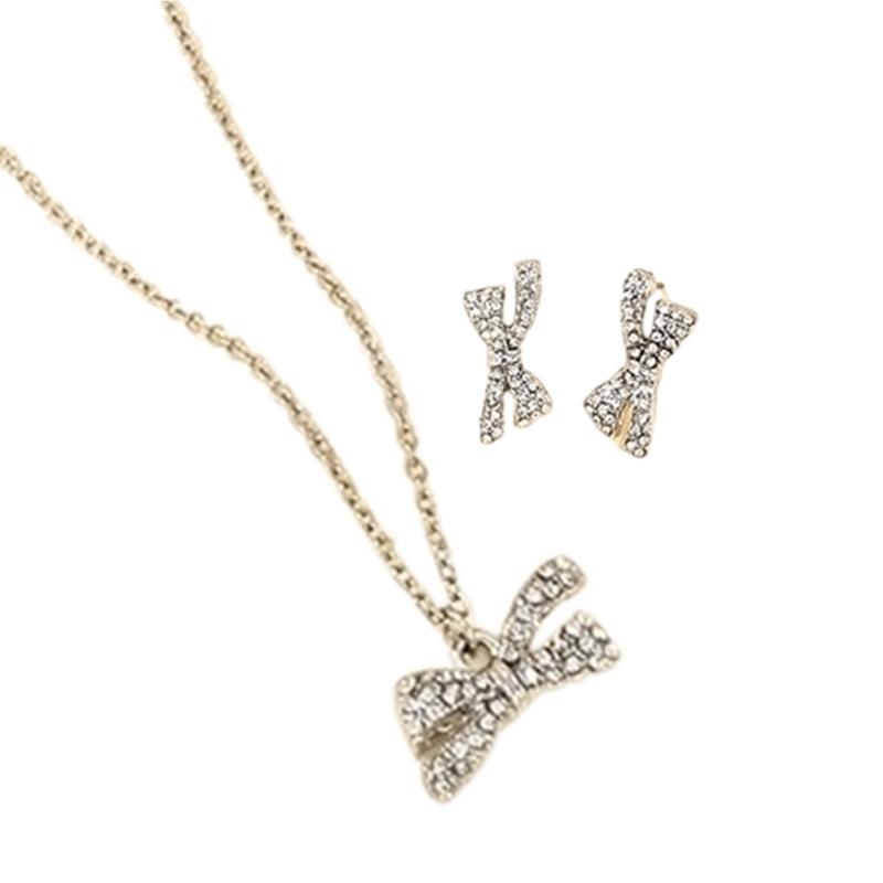 Delicate Bowknot Pendant Necklace and Earrings Combo Graceful Women's Neckchain and Ear Studs Jewelry Set Collection