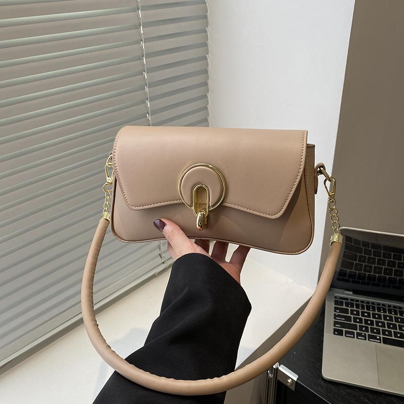 High-end Niche Design Single Shoulder Armpit Bag Women's New Fashion Versatile Commuter Texture Handbag