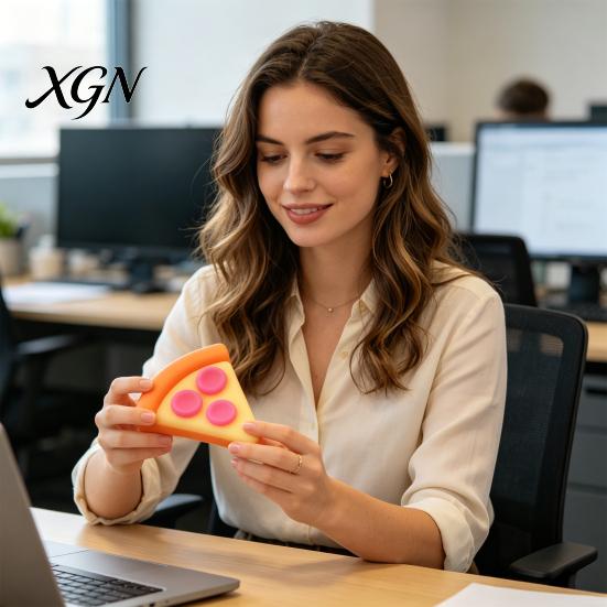 Handheld Fidget Toy Pizza Piece Squeeze Stress Relief Mini Sensory Pinch Home Office Worker Soft Stretchy Simulation Food