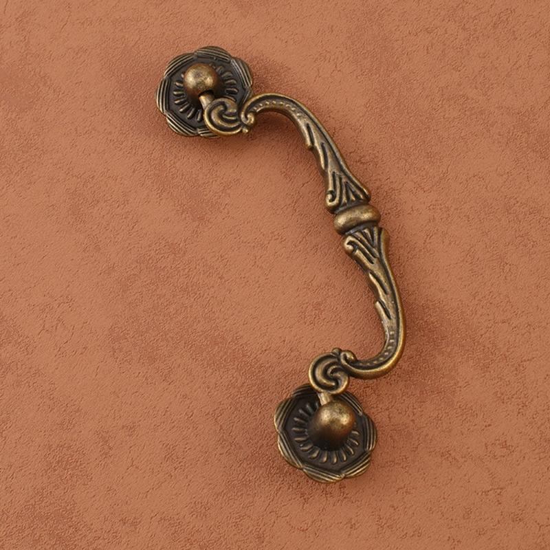 Comfortable Hold bronze Furniture Pulls 86mm Hole Center Traditional Designs Easy to Use Suitable Living Room Bedroom