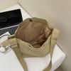 Korean Style Ins Simple Shoulder Bag Women Large Capacity Lightweight Versatile Commuting Bag Casual and Simple Crossbody Bags