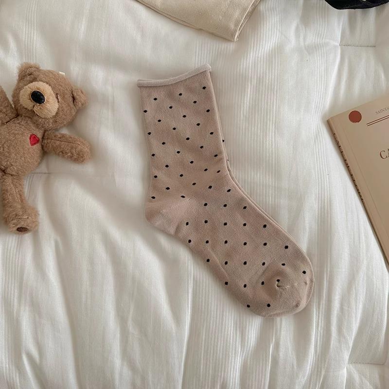 Women's Polka Dot Mid-Calf Socks - Spring To Autumn, Trendy Korean Style, Thin Sports Design with Rolled Edge.