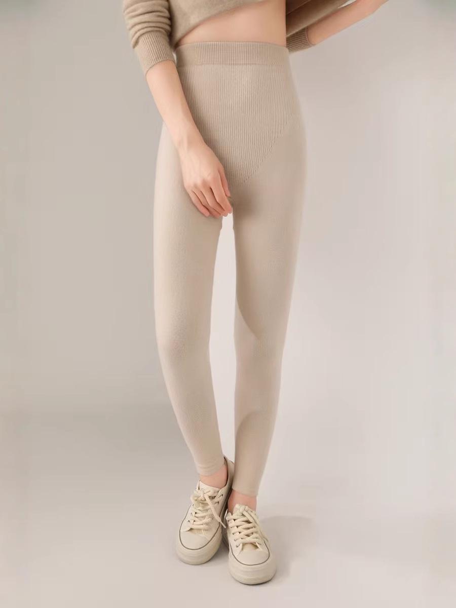

Women s High-Waisted Cashmere Knit Leggings - Thick, Warm, and Perfect for Autumn/Winter Large