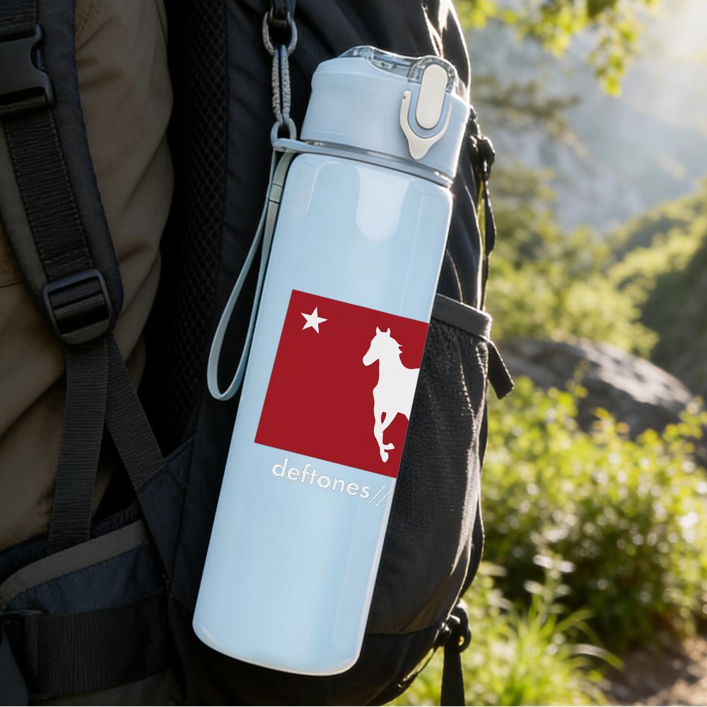 1PC Red Horse Minimalist Western Flag Print 750ml Portable Sports Water Bottle Leakproof Gym Outdoor Travel Drink Cup