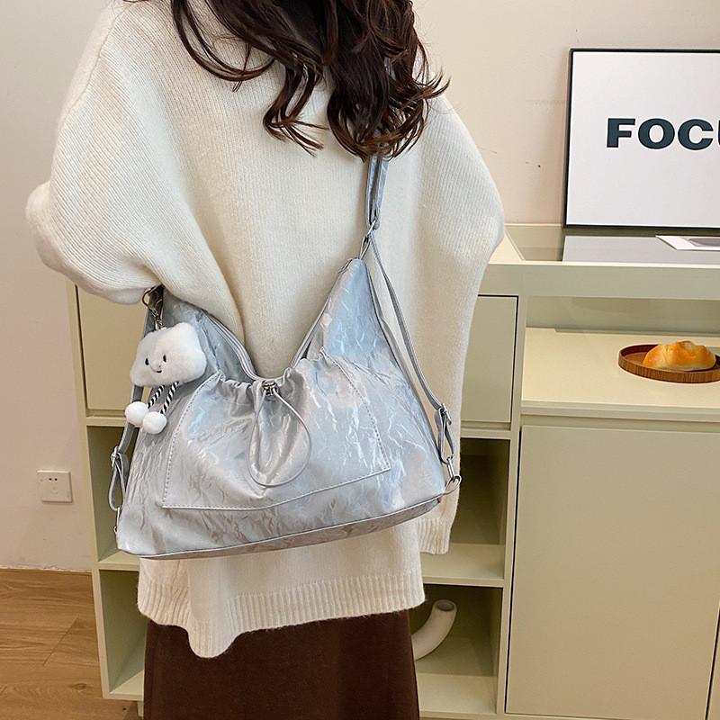 Stylish Pu Tote Bag For Women With Spacious Design Perfect For Daily Commute And Casual Outings