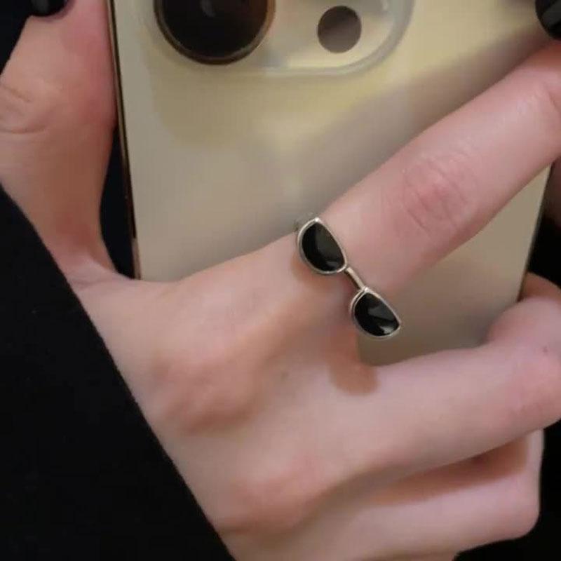 Fashion Cute Small Glasses Rings for Women Men Girls Personality Funny Open Black Mini Eyewear Finger Rings Jewelry Gifts