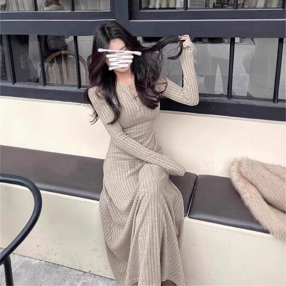 Französisches Temperament Strickpulloverkleid Damen Herbst und Winter Neues Oberteil mit schmalem Unterkleid