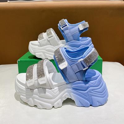 Dámska obuv – Sandály