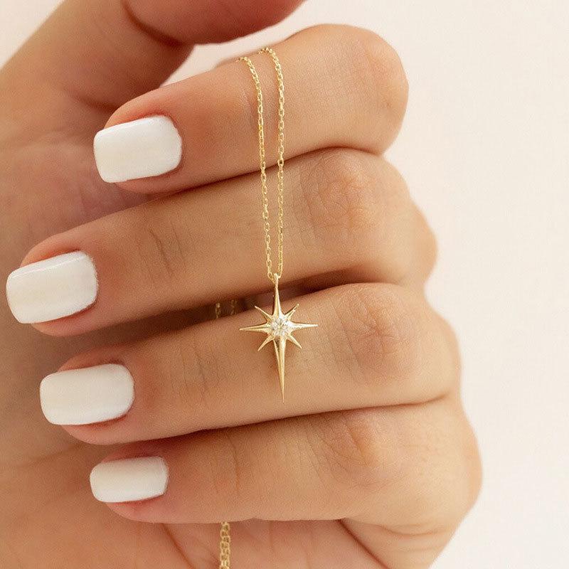 Versatile Eight-Pointed Star Necklace - Simple & Exquisite Design