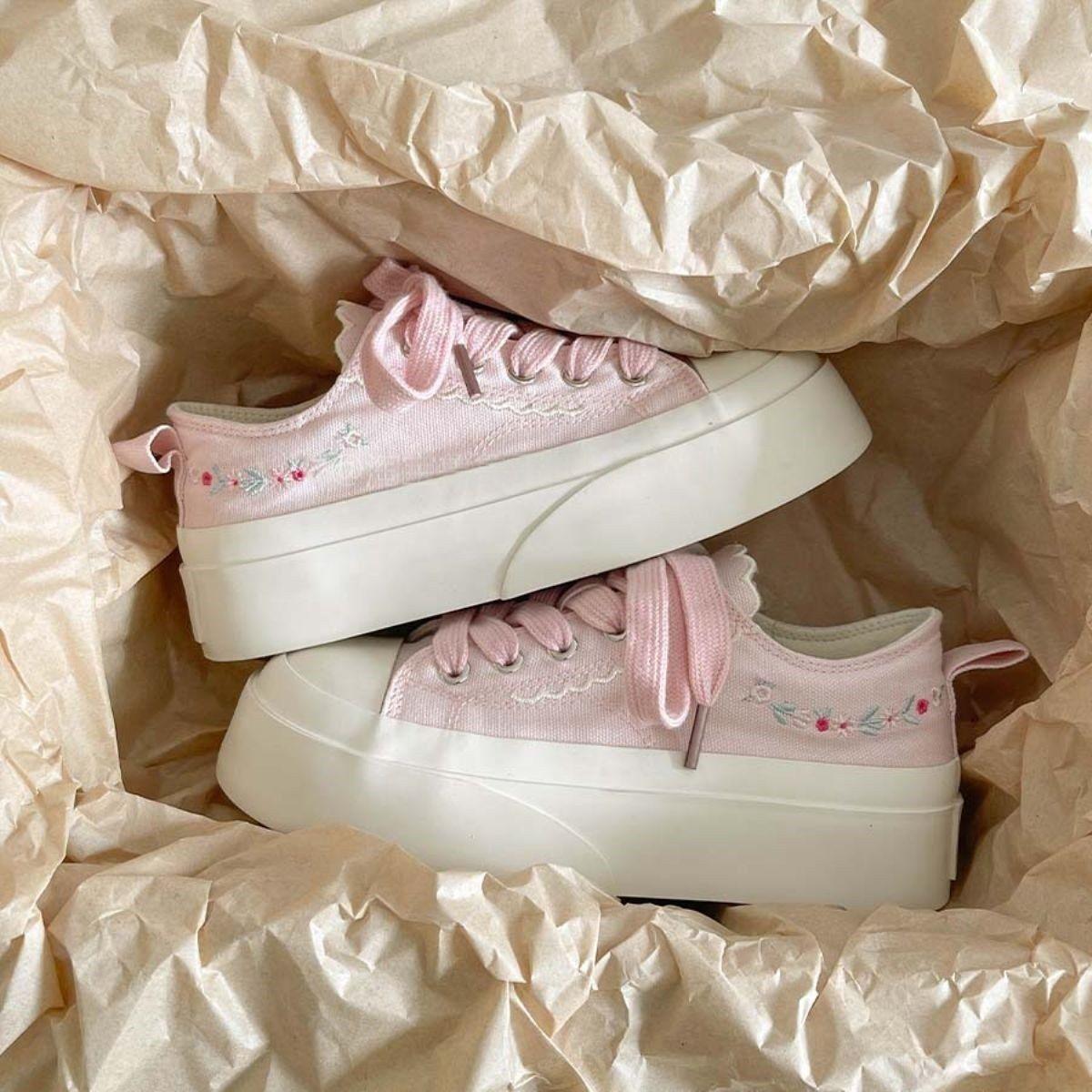 

Нишевые оригинальные вышитые парусиновые туфли на платформе женские летние новые тонкие дышащие универсальные белые туфли повседневная обувь 40 розовый