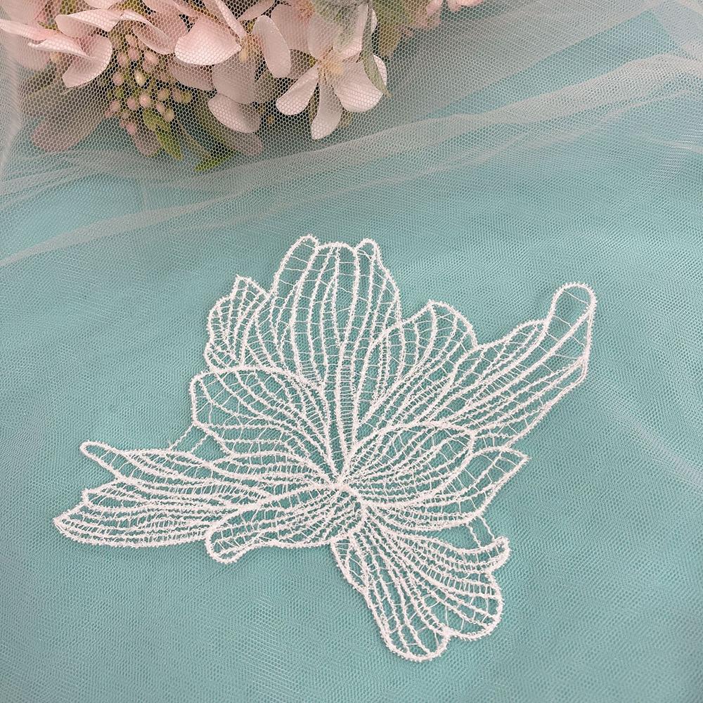 5Pcs White Black Flowers Patches DlY Sewing Wedding Dress Clothes Decoration Accessories
