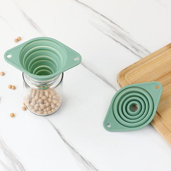 Collapsible Silicone Funnel Food Grade Foldable Kitchen Funnels for Oil Wine Transfer Heat Resistant Non-Stick Multifunctional Funnels