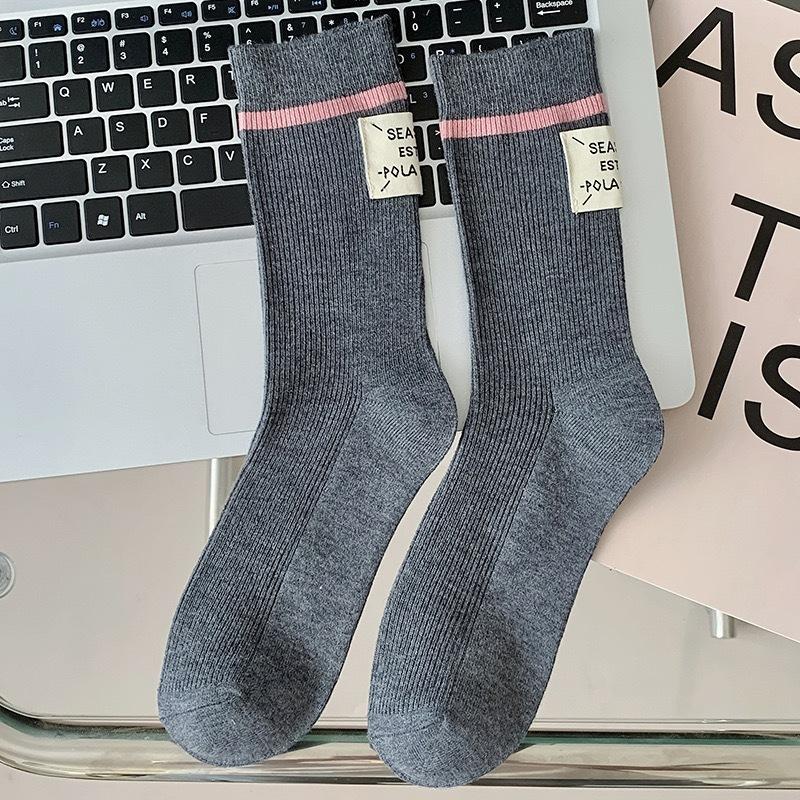 Multicolored Wool Mid-calf Socks for Women In Autumn and Winter, Thickened and Warm Striped Heels with Fabric Labels