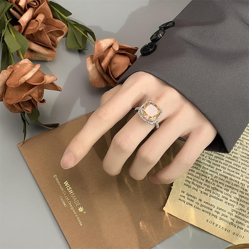 Autumn And Winter Jewelry Ice Flower Cut High Carbon Diamond Copper With Diamond Temperament Princess Square Ring Women 10 * 10