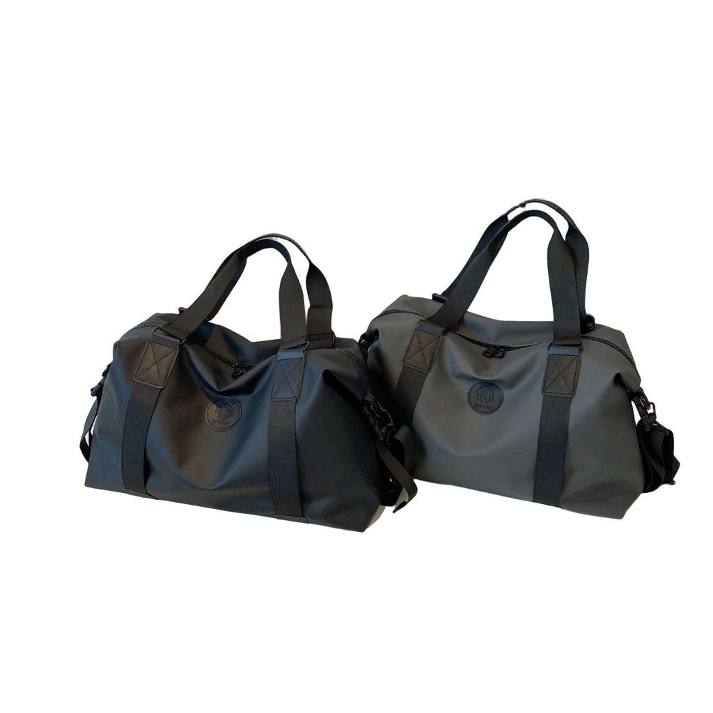 High-Capacity Business Travel Shoulder Bag - Convenient Overnight Handbag