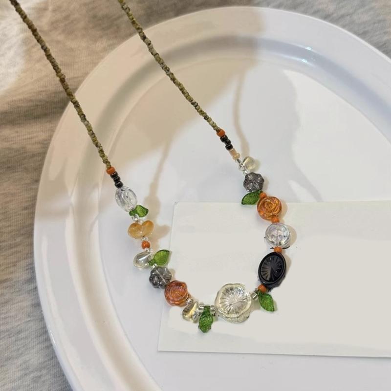 Nature Inspired Floral Bead Necklace Sophisticated Resin Adjustable 45cm Chain Elegant Everyday Accessory