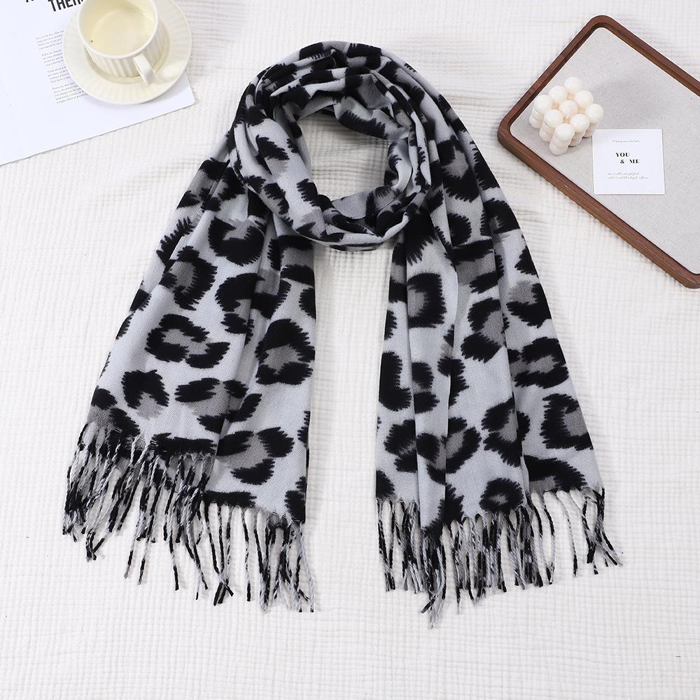 Premium leopard print fringed scarf autumn and winter warm imitation cashmere shawl scarf fashion leopard print fringed scarf