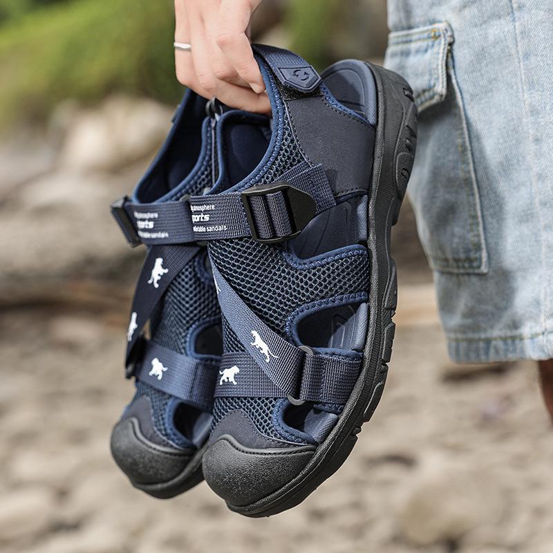 Baotou sandals men's summer outdoor beach shoes breathable mesh shoes sports and leisure leather outer wear fashion sandals