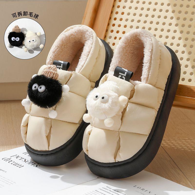 Small briquettes cotton slippers winter new outer wear home indoor cartoon non-slip warm thick-soled cotton shoes