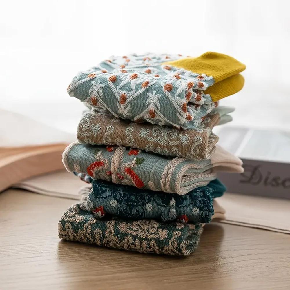 5 Pairs Retro Palace Style Women Ankle Socks Fashionable 3D Floral Texture Soft Comfortable Casual Socks
