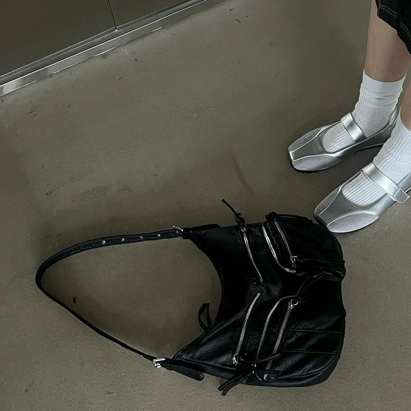 Yogodlns Vintage Large Capacity Soft Leather Black Motorcycle Bag Women's Simple Design Versatile Single Shoulder Crossbody Bag