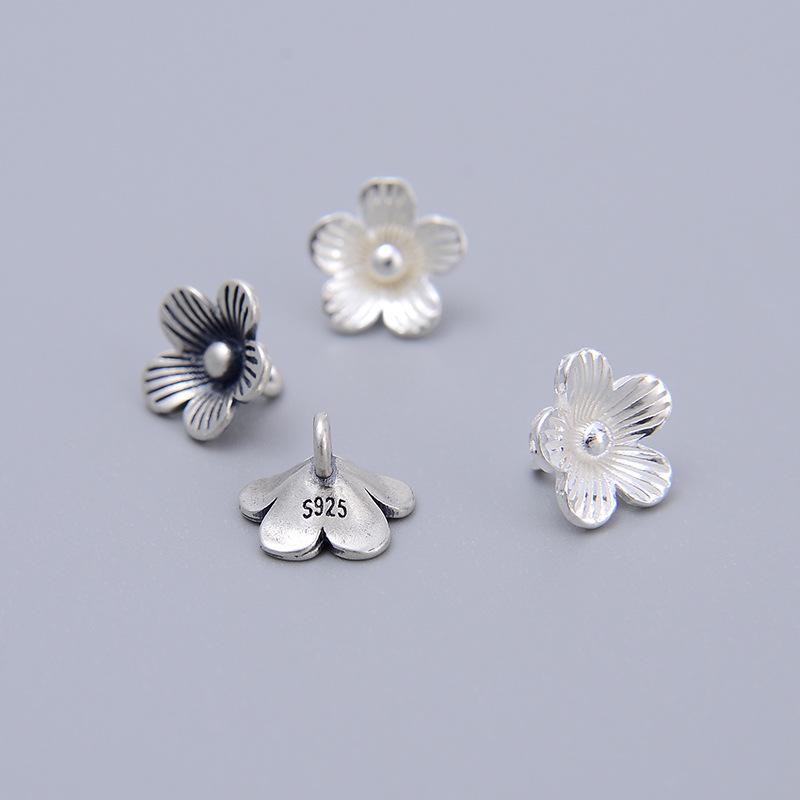 S925 Sterling Silver Vintage Thai Five-Petal Flower Pendant DIY Beaded Bracelet Accessory.