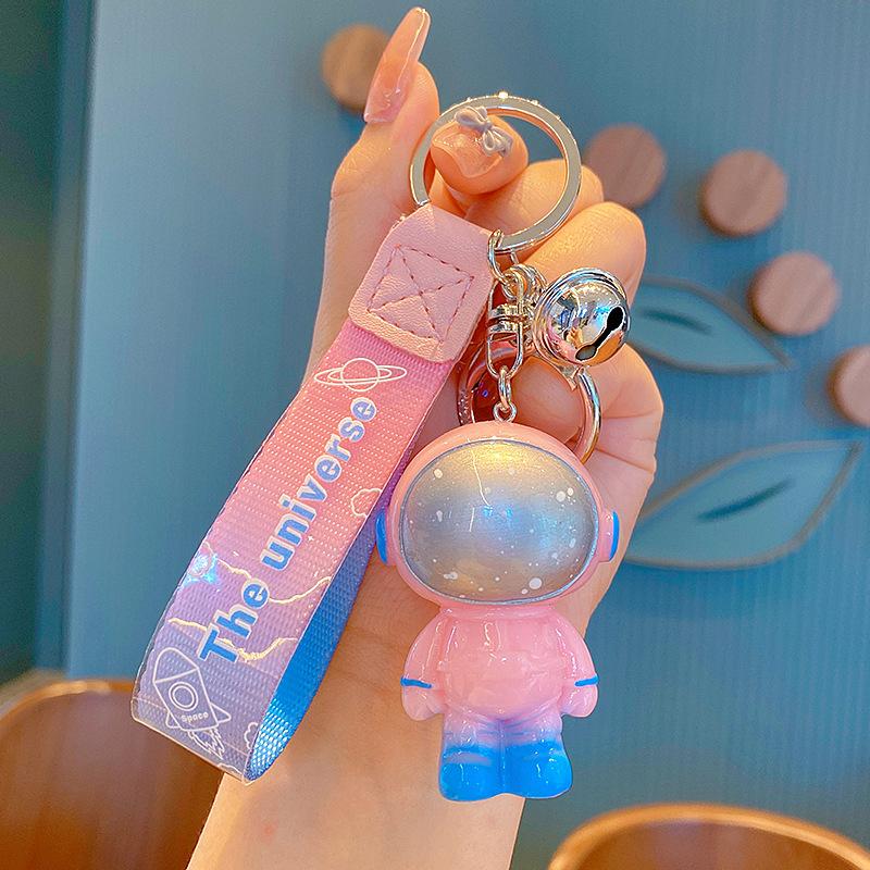 Creative Galaxy Astronaut Keychain Pendant Cartoon Resin Astronaut Couple Car Accessories Small Gifts opp bag packaging