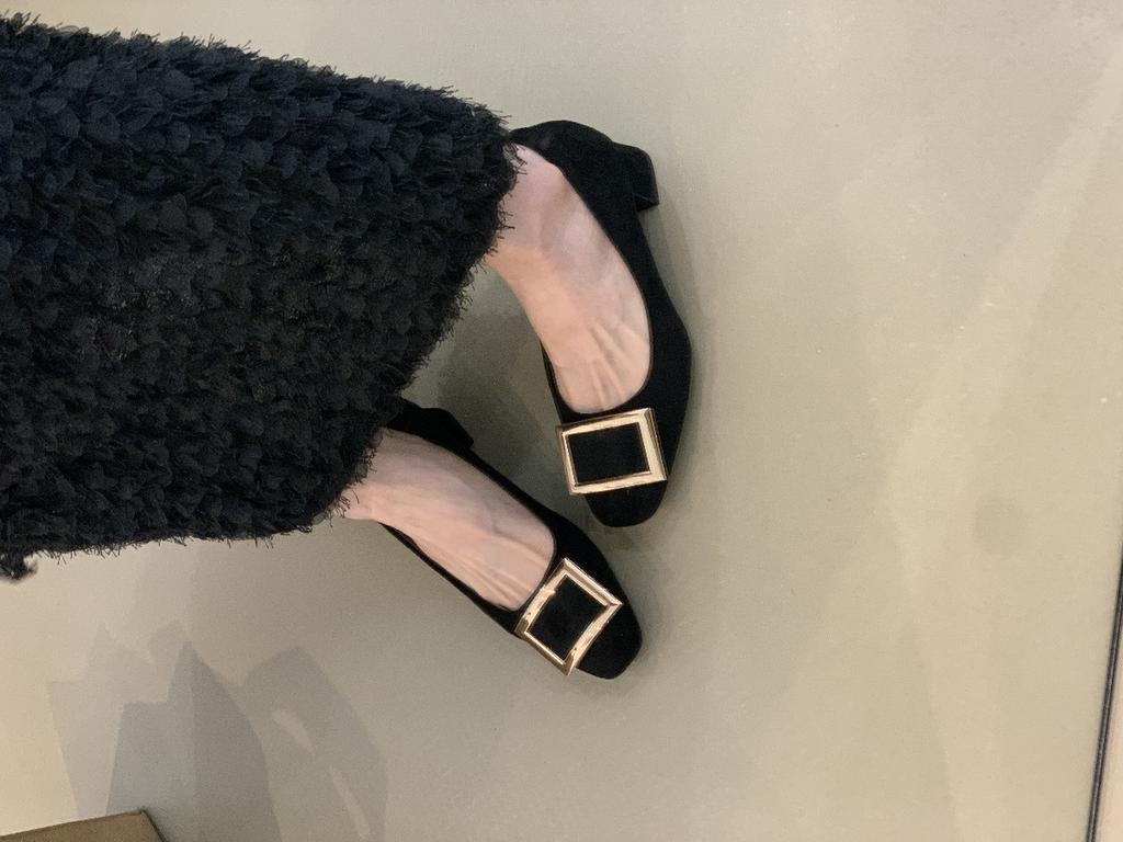 French square buckle high heels women's shoes 2025 new temperament elegant celebrity versatile thick heel commuting light mouth single shoes