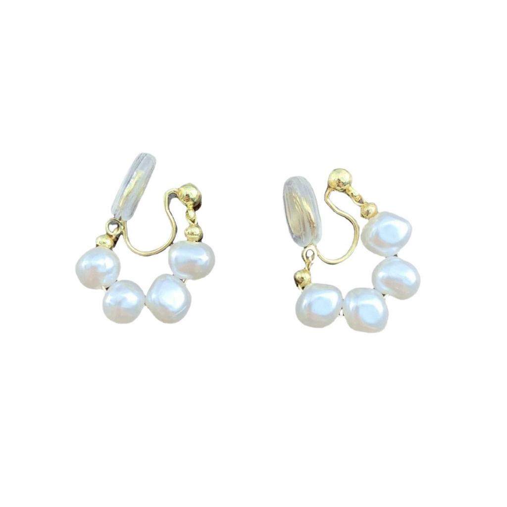 Elegant Retro Pearl Ear Cuff Earrings: No-Piercing, Versatile & High-End Fashion for Women.
