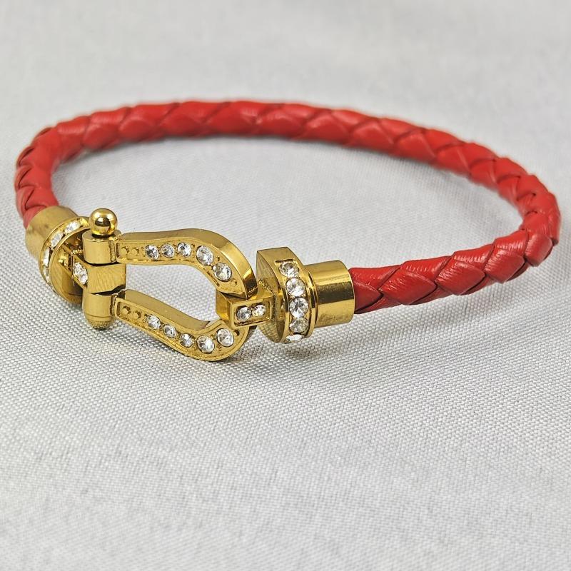 High-end Stainless Steel Full Brick Magnet Horseshoe Buckle Head Bracelet Gold-plated Diamond-encrusted Male and Female Couples Full Diamond Hand Rope